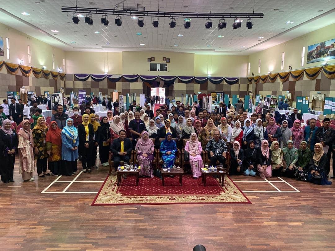 MICVECS 2024 Participants Attend MIIX 2024 Closing Ceremony at UITM Melaka