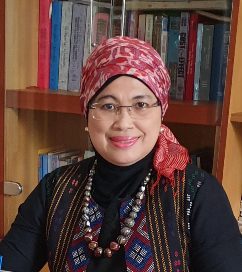 Prof. Dr. Hj. Arna Suryani, SE, M.Ak, Ak, CA, CMA,  CSRS, CIBA, CERA,  CSRA.